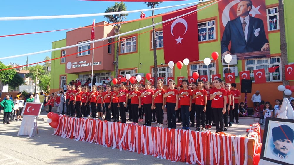 YanparMuhsin's tweet photo. Yaşasın Cumhuriyet.@tcmeb @MersinValiligi @ahpehlivan53 @MersinMEM @AdemKoca46 @toroslarmem @OguzhanTulucu @Yavuz_3833 https://t.co/Z0oXmmRLCc