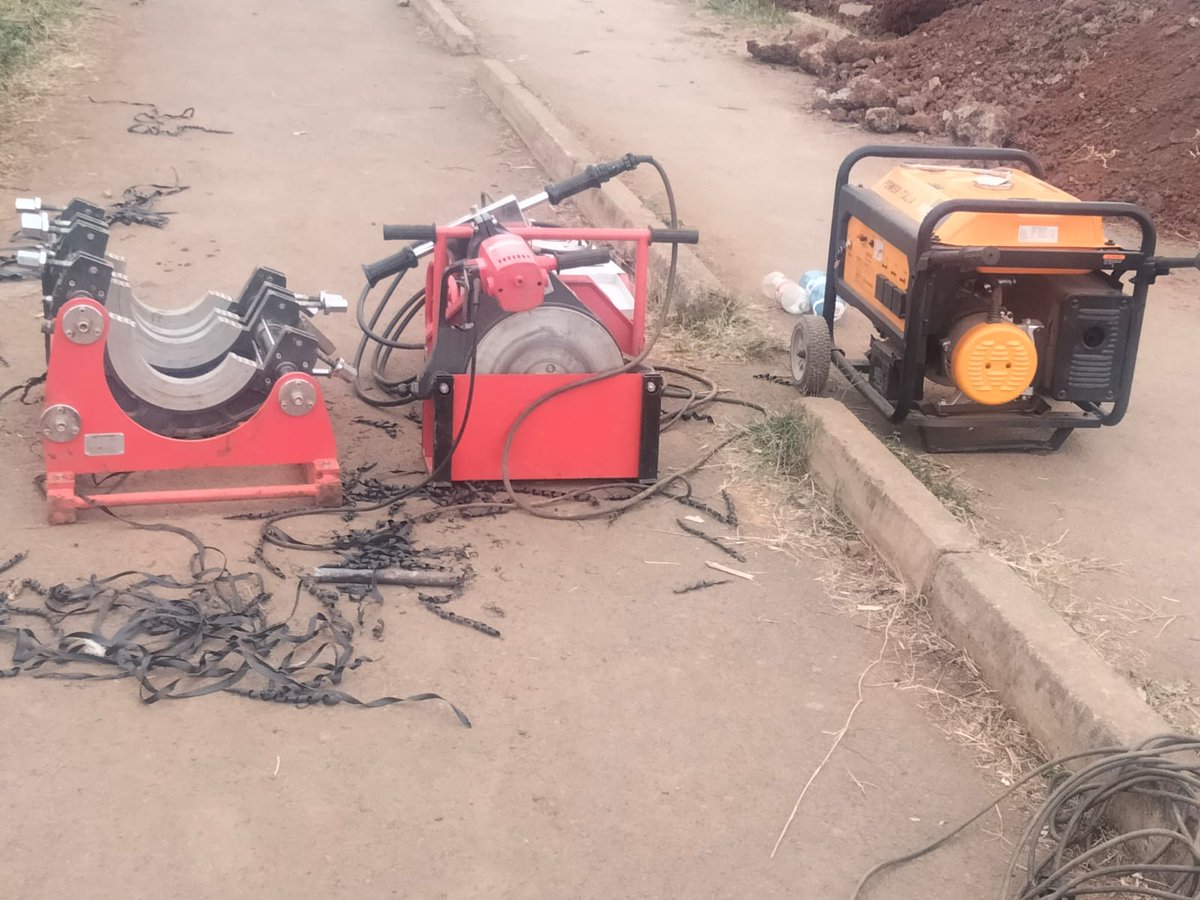 For the HDPE PIPE fussing machine it's 15K per day and 1500 per joint. It's capable to fuse pipe from OD90 to OD315.The rate is exclusive of transport due to site location (negotiable)
Operator is included in the price
Available for Hire 
Call 0725715292/0722681518
#IkoKazike