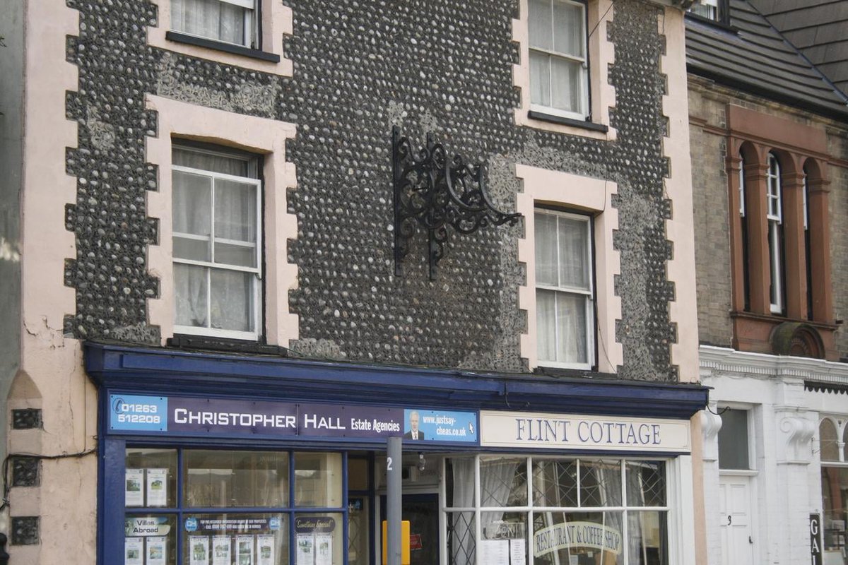 Just a reminder that the clocks go back tonight - Church Street - these shops have gone, the clock too has gone, even by the time of this picture taken in 2008 - wonder where it went to? It would be nice if that splendid clock was put back ...