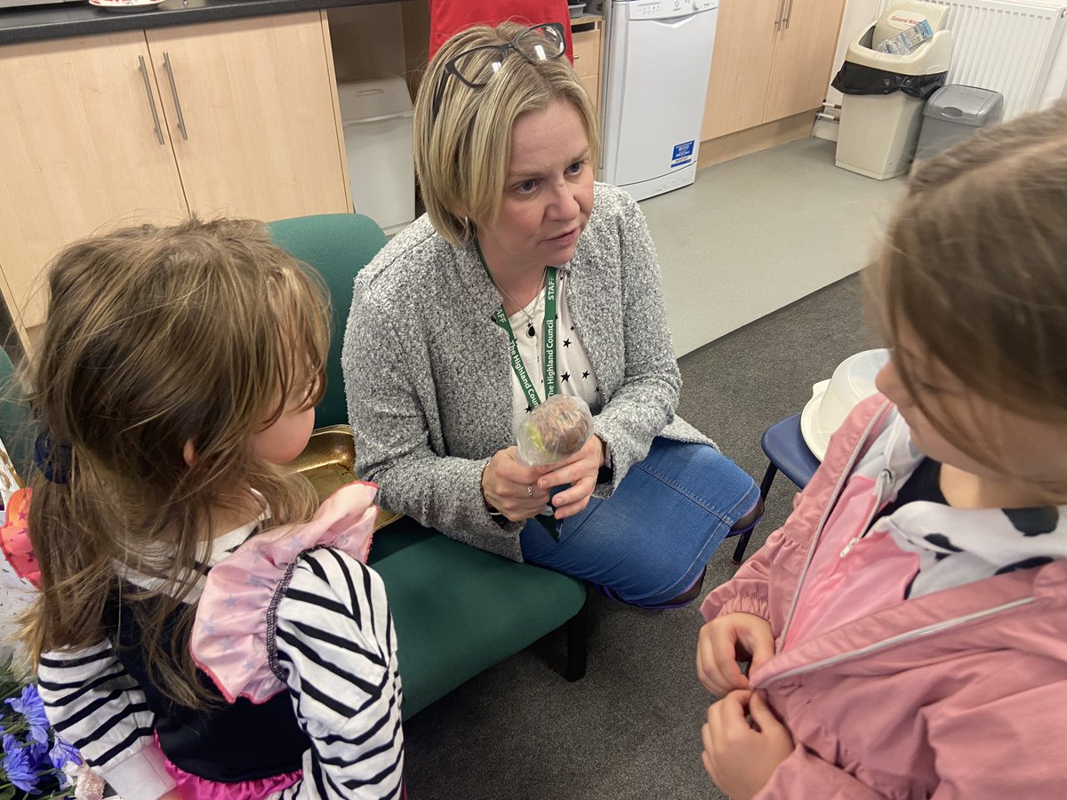 Gillian Penman tweet media