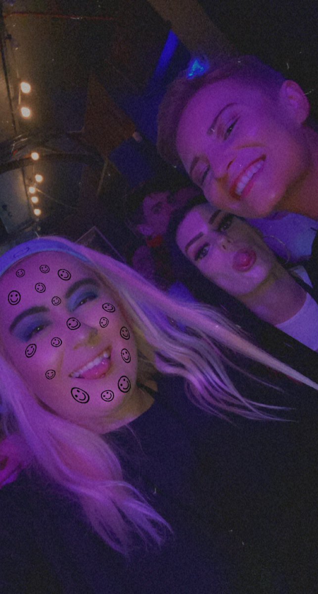 katiefield01's tweet photo. Thank you everyone who made #3amtour the bed experience loved every minute Oxford and London yes baby https://t.co/4Gva9OoWsX