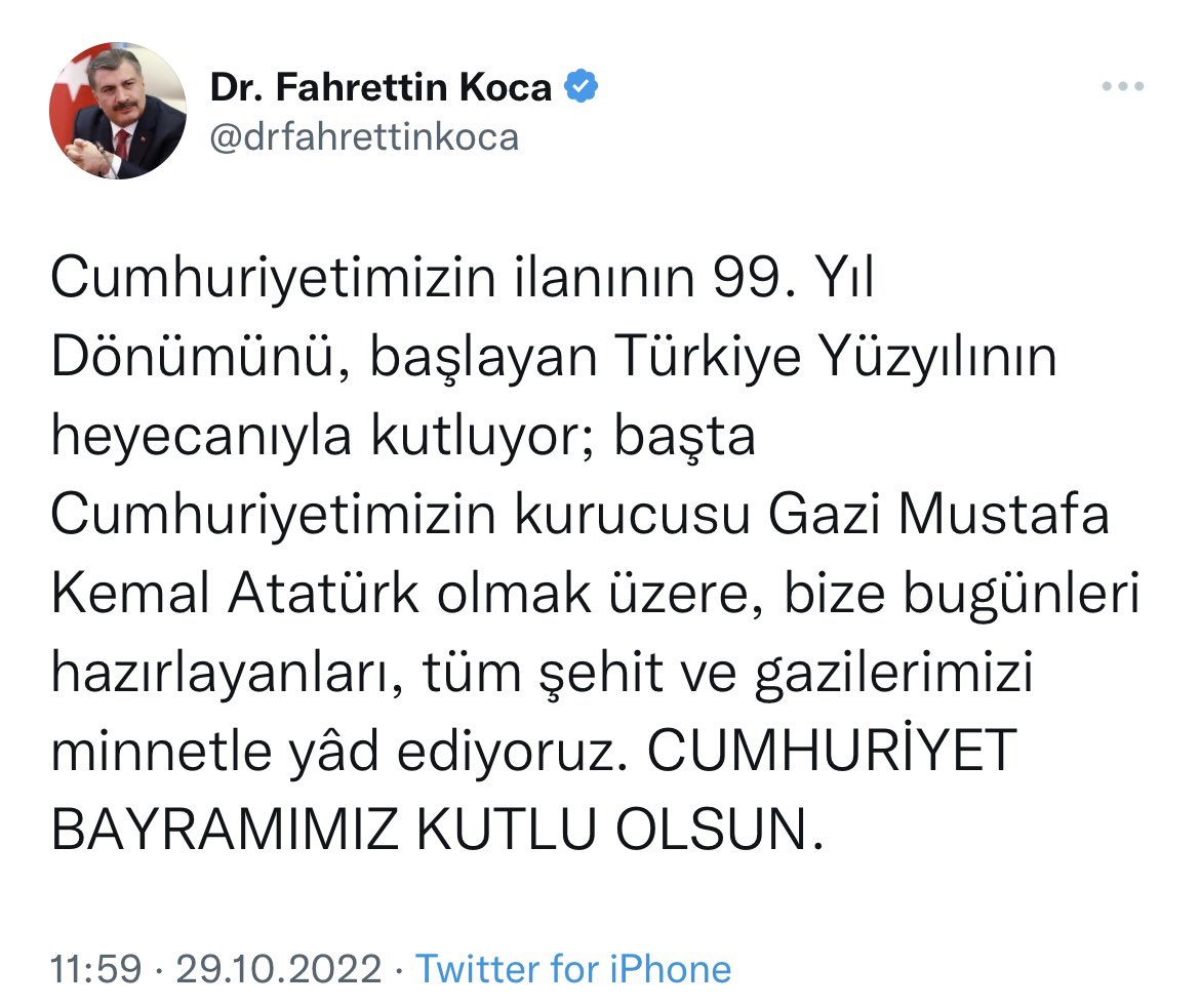 Geçtiğimiz yıl 10 Kasım'da Atatürk resmi yerine siyah maske koyan, tepkilerden sonra yeni tweet atan Sağlık Bakanı Fahrettin Koca, bu yıl da aynı acınası hareketi yaptı. Atatürk'ün sözünü yazıp ismini dahi anmayan Koca, tepkilerden sonra bugün bir 'geçiştirme' tweeti attı.