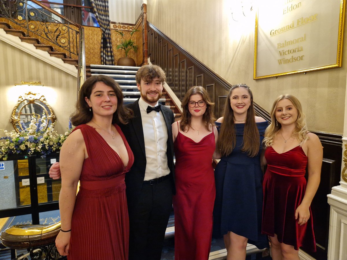 Besties ✨️🥰❤️🥳🥂💖💃