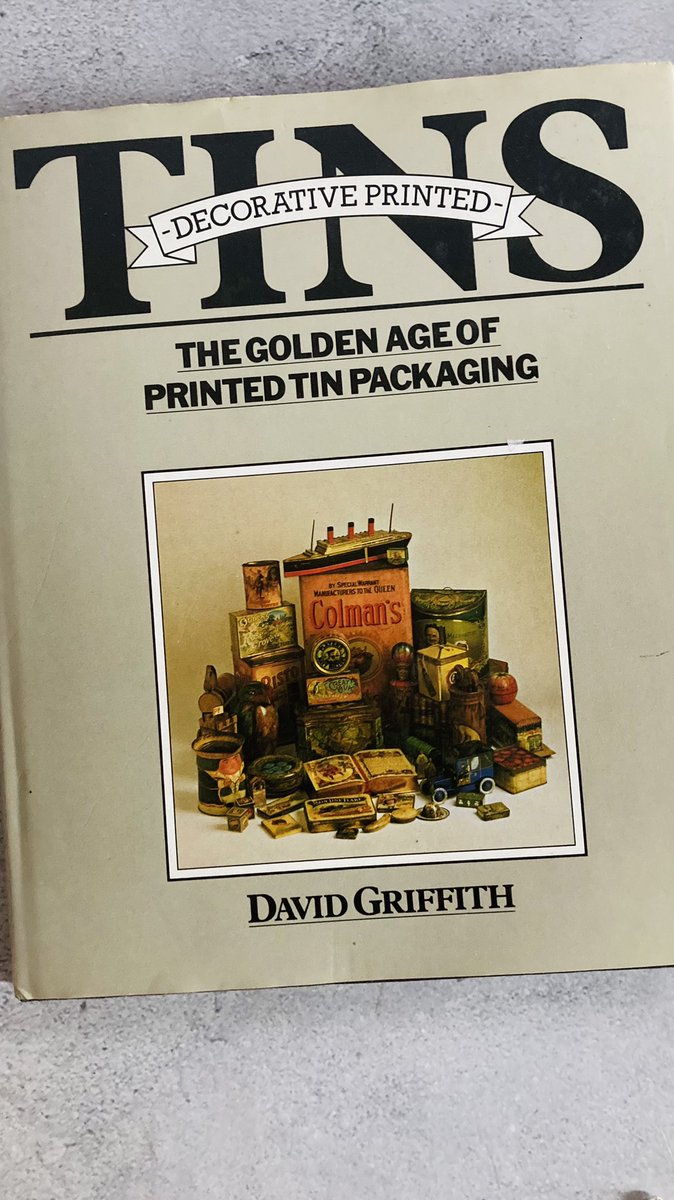 InfoAffair's tweet photo. Managed to pin down the lovely David today to sign my book. 🥰 #DavidGriffith @DCwebsite #antiquedealer #AdvertisingTins https://t.co/n5FIKbEMAQ