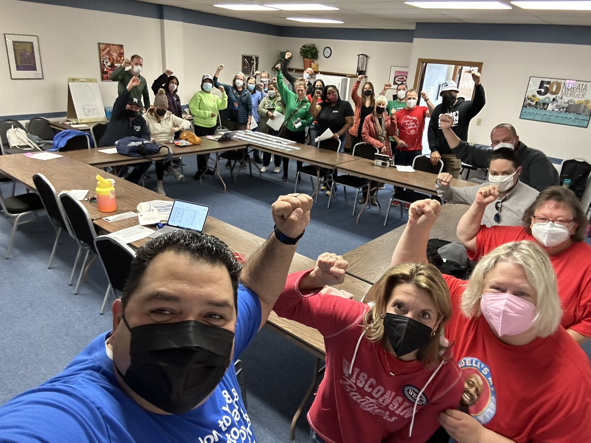 NoelCandelaria's tweet photo. Great energy to get out the vote with @MTEAunion.
Our members in Milwaukee are ready to hit the streets & talk to voters about supporting pro-public education candidates like @TheOtherMandela for Senate, @Tony4WI for Governor, @JoshKaulWI for Attorney General!
#EdVotes https://t.co/KRpZHX5fH2