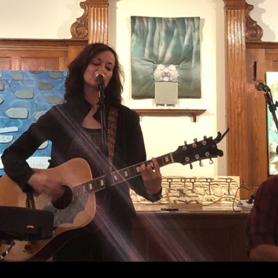 LucyMCat's tweet photo. #NewProfilePic https://t.co/rqLWZULO3Z