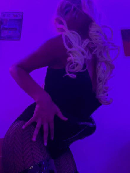 Kozmic_Dazai's tweet photo. #vamptober 29 Don't Trust the One with Fangs
She'd kick you out if she ever knew about all the shit you tell me that you do...
#Vampirethemasquerade #vtm #vamily #worldofdarkness #theministry #setite #cosplay #blackcosplayer #blacktober #altaesthetic https://t.co/AXFyawMIah