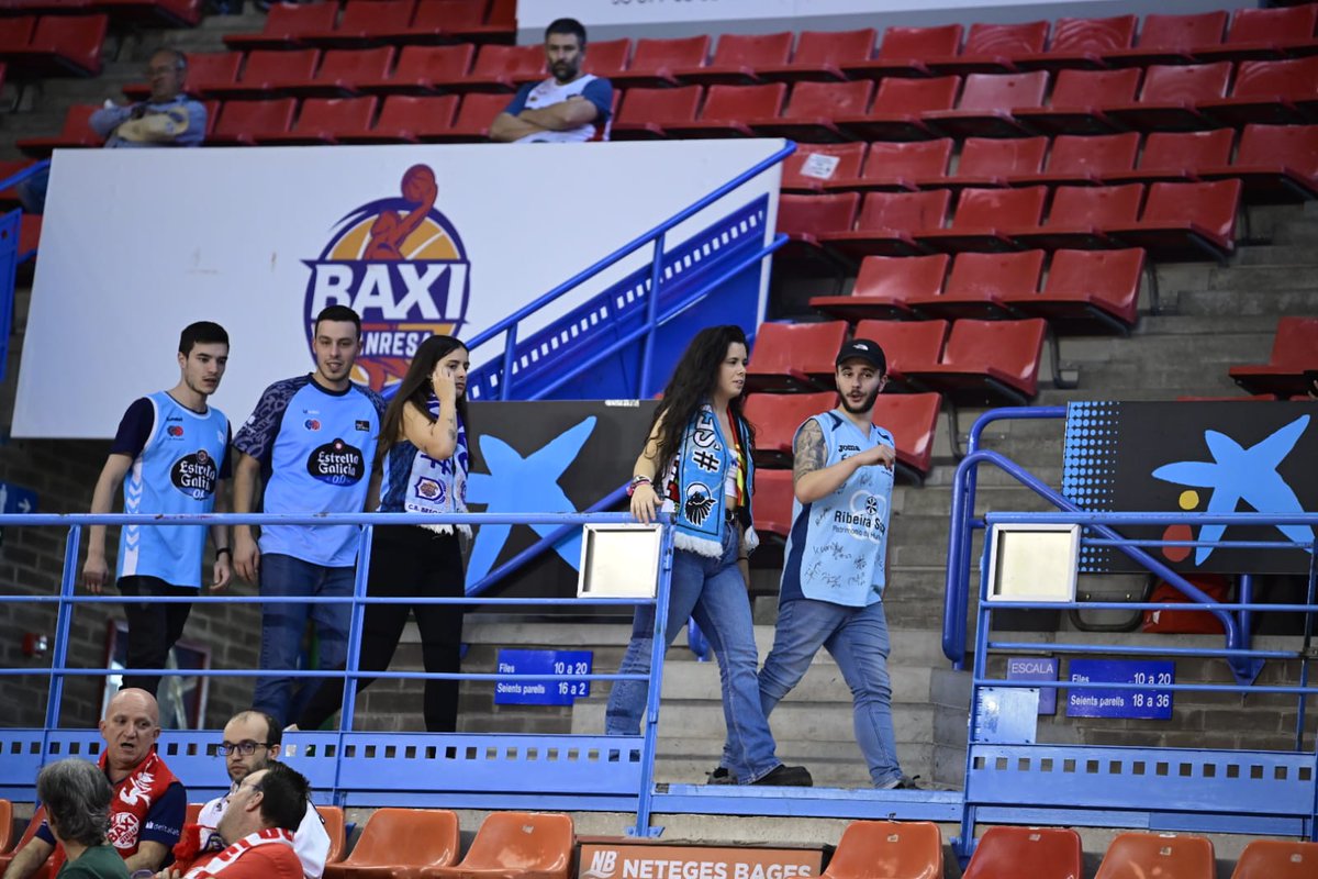 Arriben aficionats del <a href="/CBBreogan/">Río Breogán</a> al Nou Congost