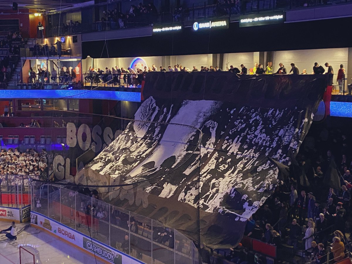 Ostrogothia's tweet photo. En trestegs raket signerad @TifoLincopia. 🚀 

• Vi saknar dig Janne, ikväll blir de halli-galli 

• 35 år av ekande sång, stolthet &amp; gungande betong https://t.co/KGEStN2sRF