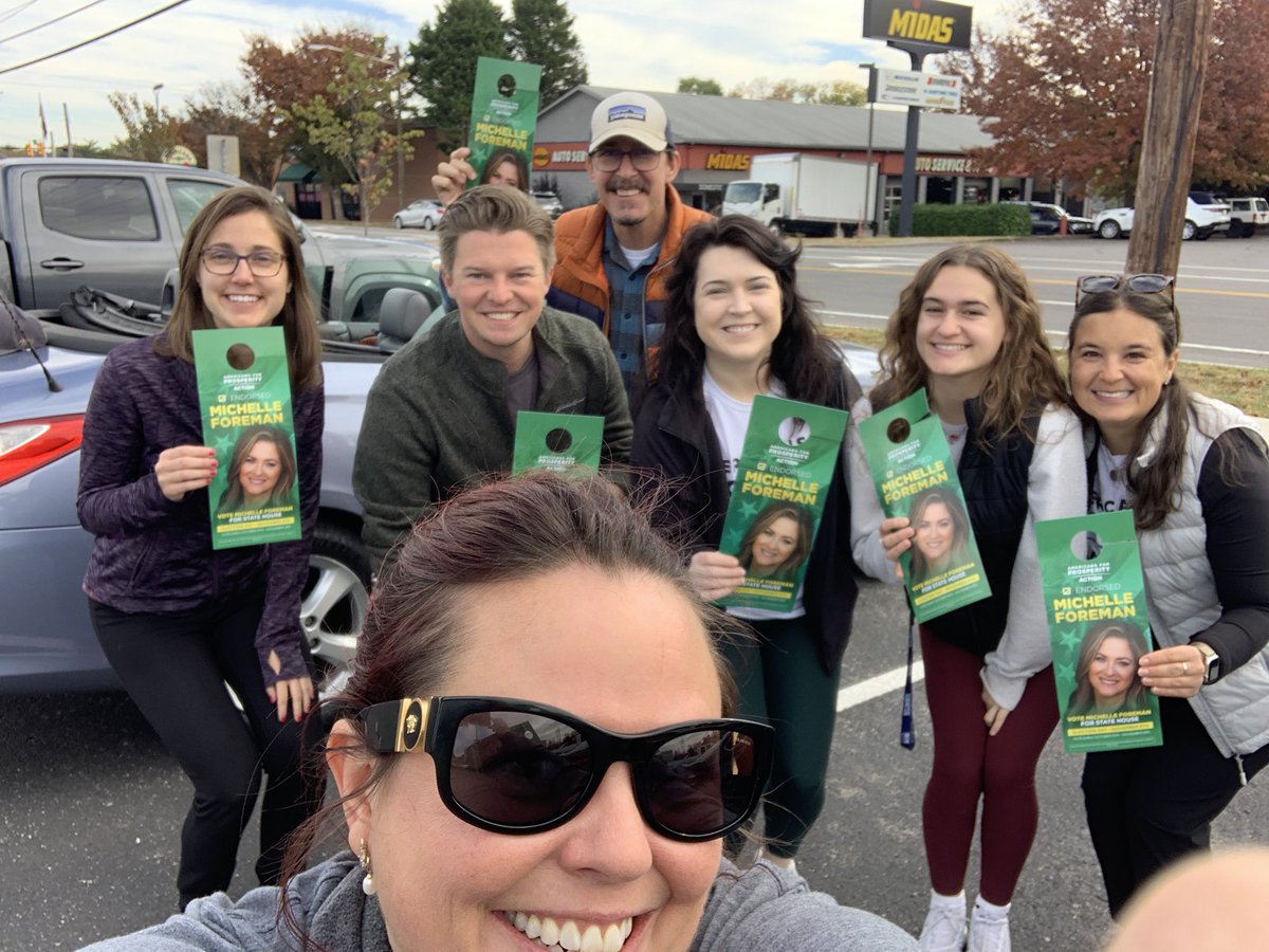 Helping Get Out The Vote for this #DayOfAction with @AFPAction for Michelle Foreman (HD59) in Belle Meade. Gorgeous day for doors!