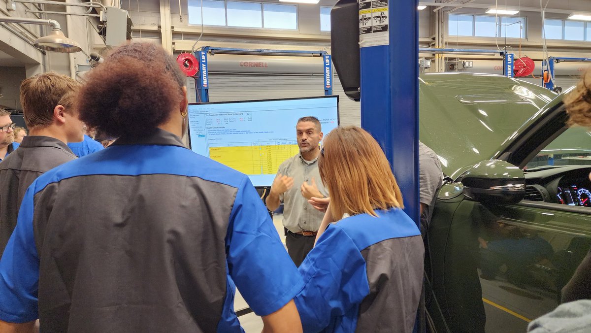 LoboMotive's tweet photo. Shout out to Austin Community College and Toyota for putting on a good training event and competition for our students. Always a good experience to get the students prepared for the workforce and upcoming competitions. @LoboMotive @HaysCISDCTE @LehmanHighLobos https://t.co/aN1vTnAYxu