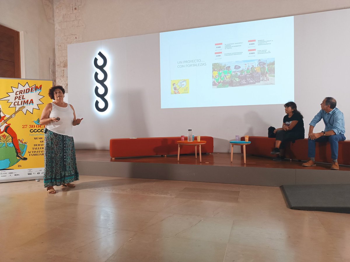 Iniciem el debat ‘Creant possibilitats per a una alimentació responsable, present i futura’ amb la participació de: <a href="/MercedesHerran2/">merce_herranz</a> (Aprofita VLC), <a href="/VDomingoGlez/">Vicente Domingo</a> (Director <a href="/cemasvlc/">CEMASVLC</a>) i <a href="/AmiguesTerraPV/">Amigues de la Terra València</a>

#CridempelClima