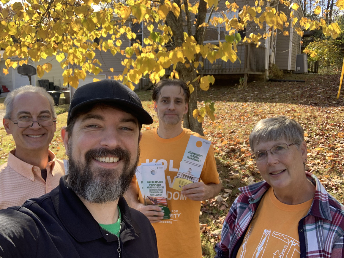 Volunteers in Knoxville Tennessee out promoting transparency! Contact your lawmakers today if you want a more transparent￼ Government! bit.ly/3gW6WPV