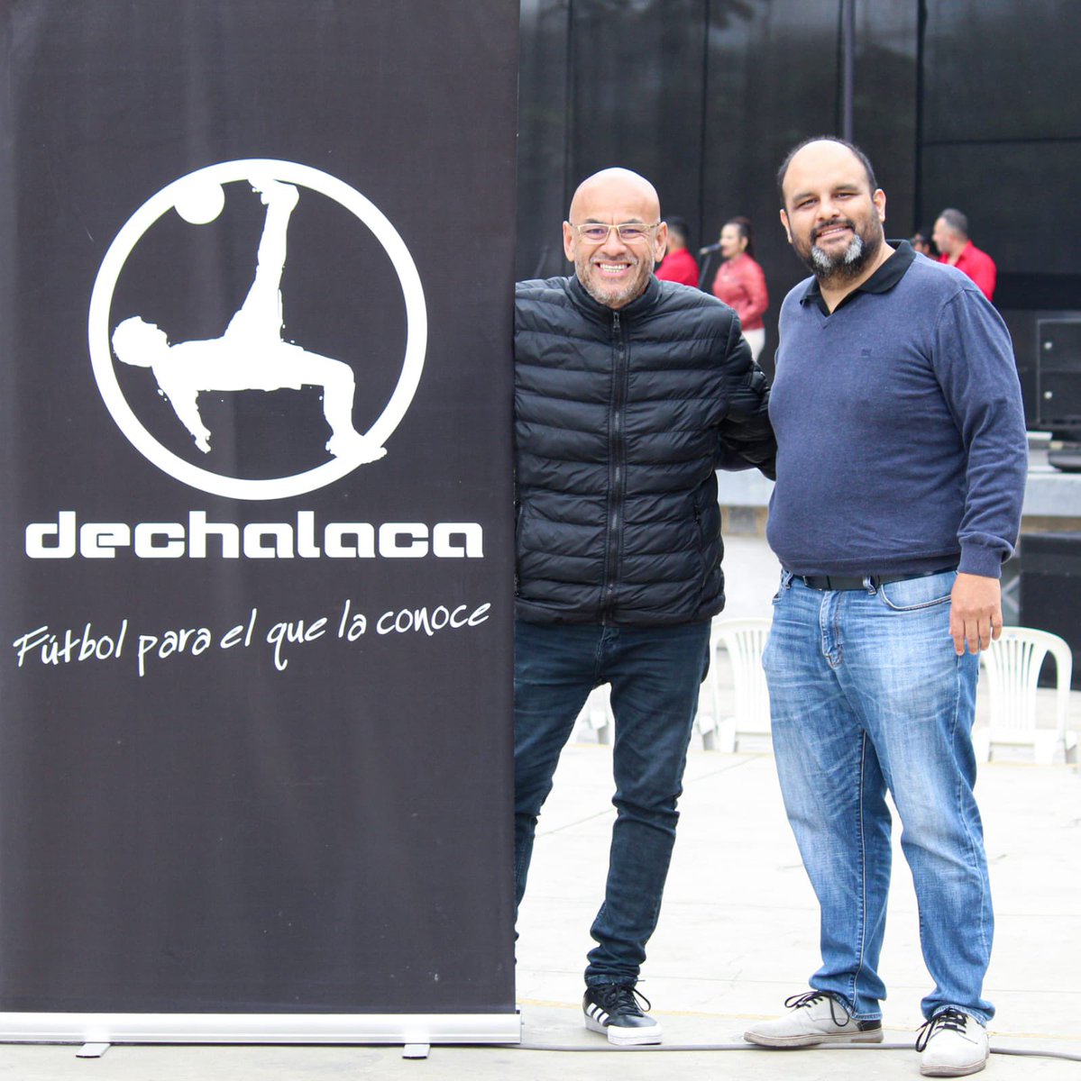 Ya estamos junto al gran <a href="/Arevalosport12/">Peter Arevalo</a> en el Parque Cáceres de San Isidro (entre Begonias y Rivera Navarrete) para el gran intercambio de figuritas mundialistas. ¡Trae tu álbum antes de la 1pm y concursa por camisetas oficiales de la selección, pelotas de #Qatar2022 y más!