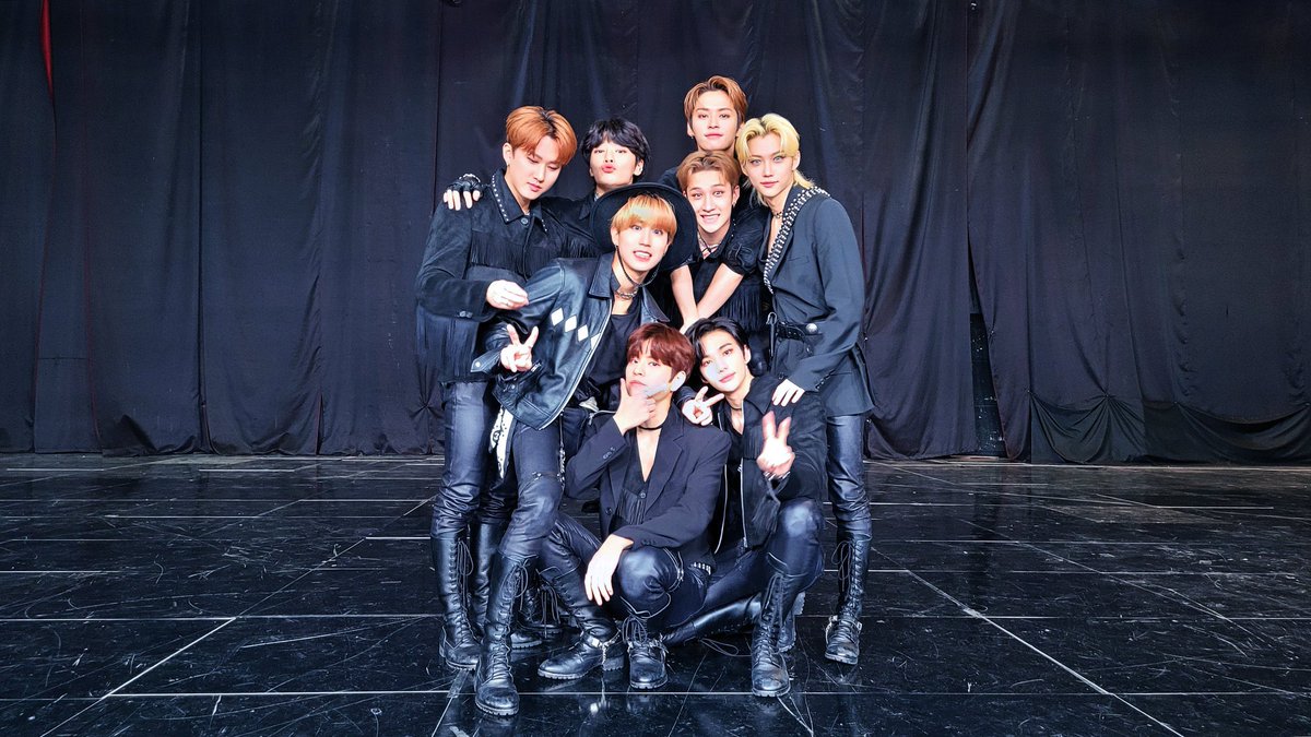 Tenle14's tweet photo. I vote #straykids    for worldwide fans choice Top 10 #MAMAVOTE https://t.co/L9ZI1Q7ebF