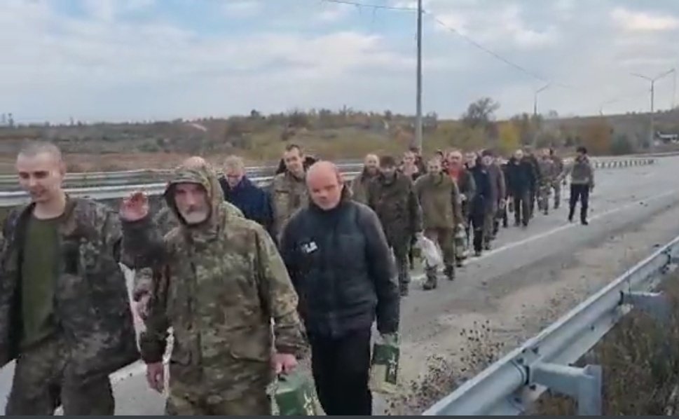 💥มีการแลกเปลี่ยนนักโทษอีกรายในวันนี้ มีทหารยูเครน 52 นายกลับบ้าน รวมทั้งทหารที่เชอร์โนบิลและกะลาสีจากเกาะ Zmiinyi
#ยูเครน #รัสเซีย