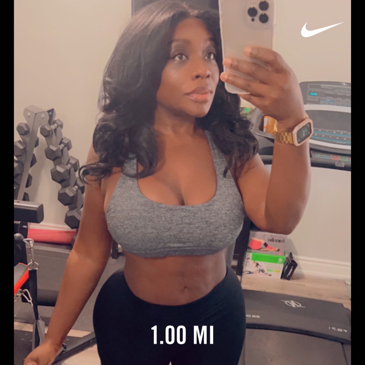 cupid8184's tweet photo. #NikeRunClub https://t.co/bSZWAlDA29