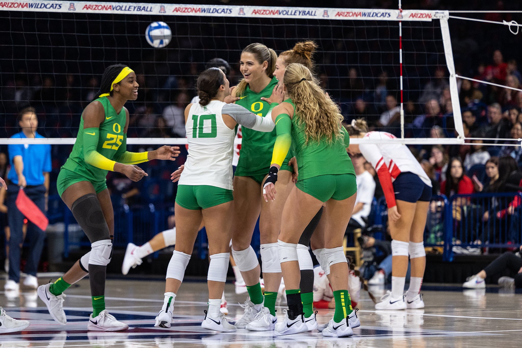 Oregon Volleyball on Twitter "From Friday night...👀 No. 18 Ducks