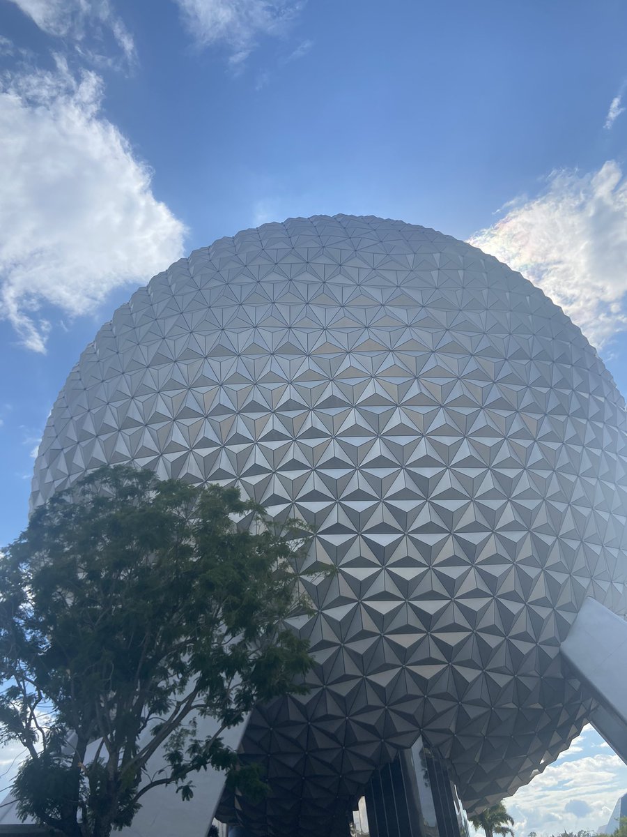 Bugg_pup's tweet photo. The vlog will be up probably in a week or two on  https://t.co/PCiUrfj22m   #WaltDisneyWorld #epcot #HollywoodStudios #animalkingdom #mnsshp2022 https://t.co/TlxMxU40lO