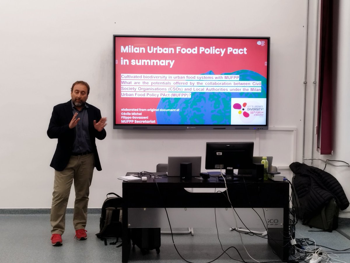 matteo_petitti's tweet photo. @M_Carrascosa_G and @GiuseppeSantis leading #workshop on mainstreaming biodiversity in #foodpolicy of @mufpp &amp; @LIVESEEDING #cities at @ECLLD's  forum in #Budapest 

#letsliberatediversity
#breedingabrightfuture
#biodiversity 
#sustainablediets 
#climatechange https://t.co/APc04gJv8q