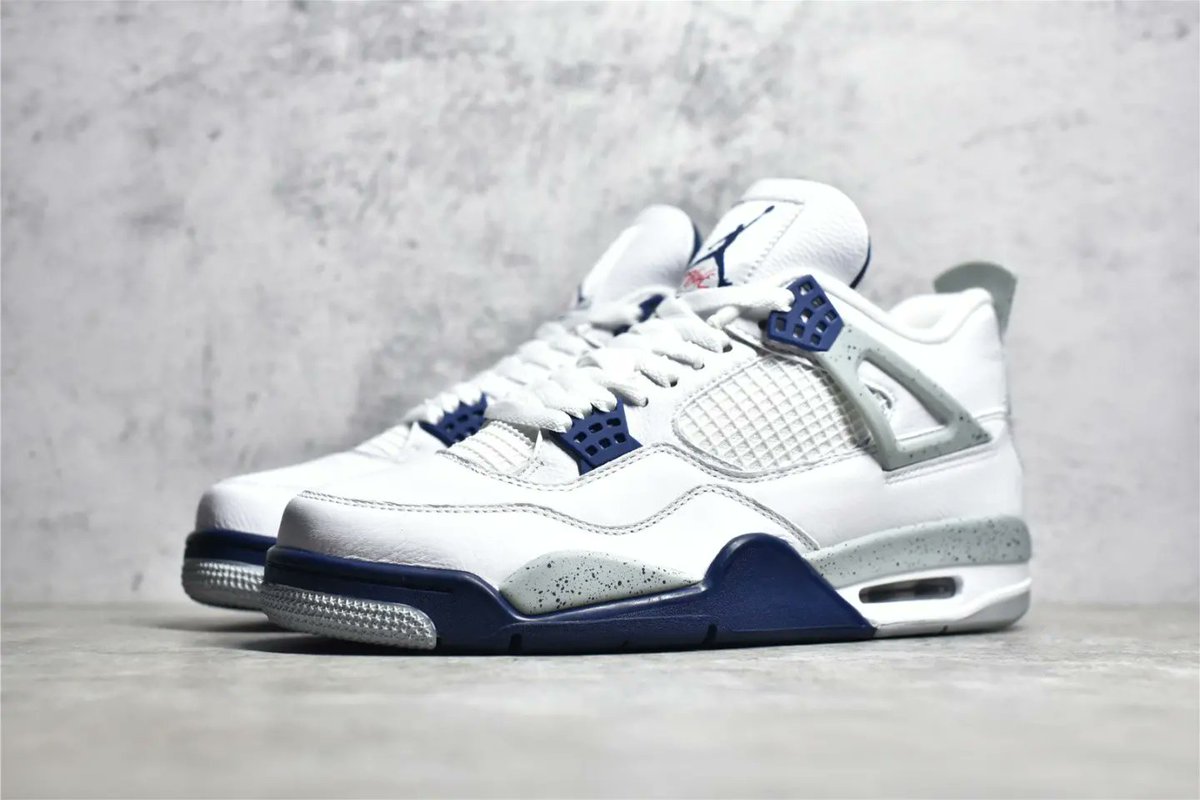allo_he's tweet photo. Airjordan 4 retro"Midnight Navy", all sizes available. Come to get yours today!!!
#airjordan4s #aj4midnightNavy #aj4 #jordan4 #sneakers #sneakerhead #sneakernews #nicekicks #coolkicks #footlock https://t.co/GnSW0tCsIR