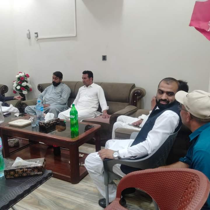 bwajidbutt's tweet photo. PTI Meeting UC Khatala 
#حقیقی_آزادی_لانگ_مارچ https://t.co/DNhC4Tzl38