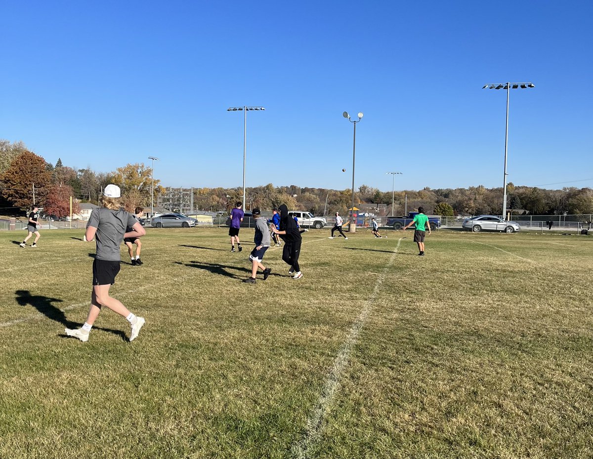Great way to end the week! Saturday morning throwing group with some football afterwards. 💪⚾️🏈