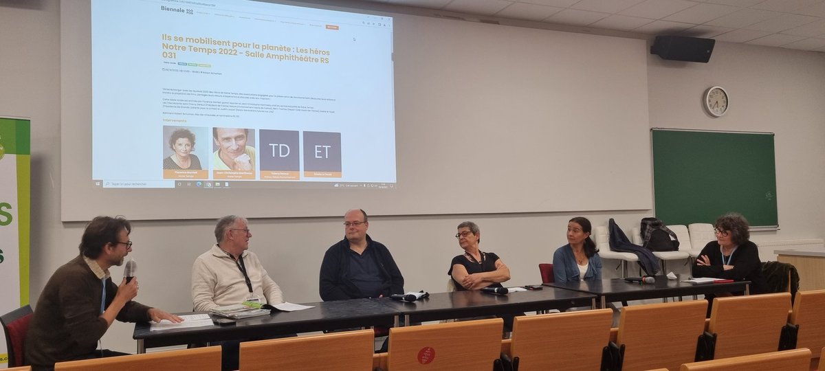 francelebreton's tweet photo. Ils se mobilisent pour la planète #NotreTemps à #Ecoposs https://t.co/RfEltypCNL