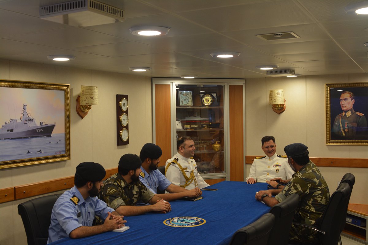 Katar’da gerçekleştirilecek FIFA-2022 Dünya Kupası Kalkanı Harekâtı’na iştirak maksadıyla intikal etmekte olan TCG BURGAZADA, 24-25 Ekim 2022 tarihlerinde Salalah/Umman’a liman ziyareti icra etti.