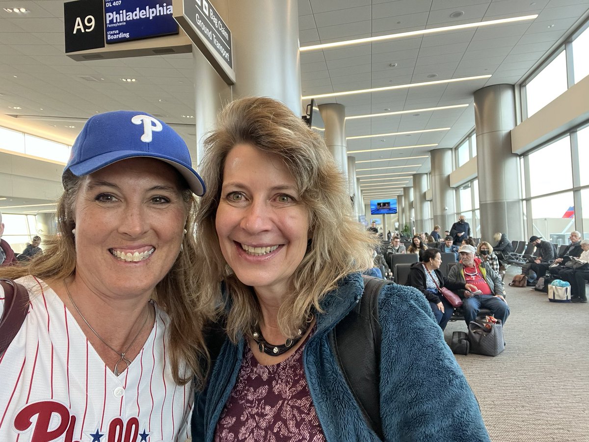 DrKarenKnudsen's tweet photo. What a great start to Saturday! Bumped into friend and cancer center leader colleague @NeliMUlrich at the SLC airport on my way home to #Philadelphia ! @huntsmancancer @AmericanCancer @Phillies @AACI_Cancer 
#WeDriveFor 
#EveryCancerEverylife https://t.co/MaSQN4PGdc