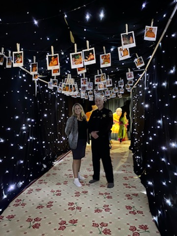 Celebrating Diwali at BAPS Shri Swaminarayan Mandir Chicago. Diwali is a festival of light, celebrating the power of light over darkness, good over evil, and knowledge over ignorance.

Thank you to our hosts for allowing us to join in the celebration! #Diwali2022 <a href="/bapschicago/">BAPS Chicago</a>