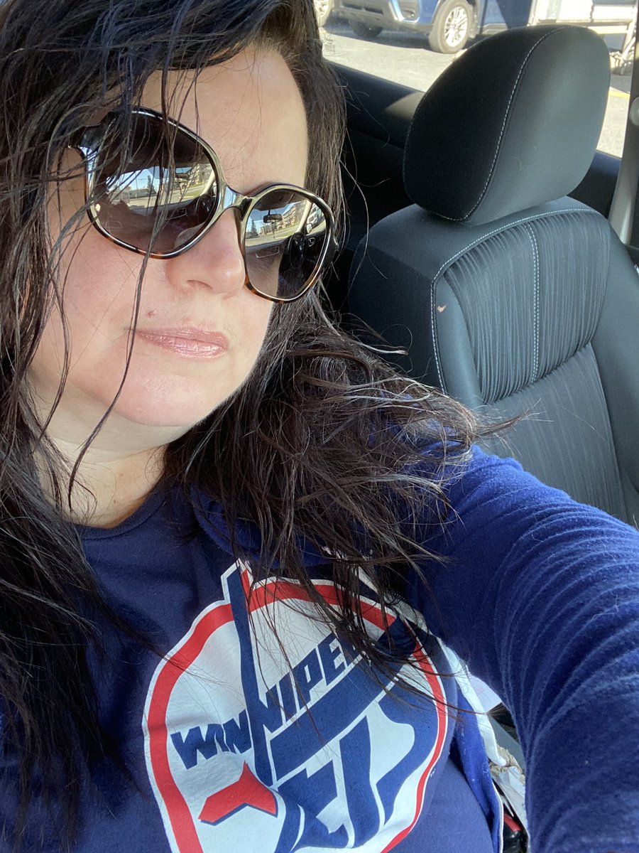 DonnaAdoresADB's tweet photo. Two wks today @SergeBelanger1 &amp; I will be home in great anticipation for the week ahead in  Wpg.  to see @TeemuSel8nne &amp; #Teppo get the recognition they deserve!! 👏💙👍🏒 @NHLJets @TNYouthFDN  #SoEccited https://t.co/gzykCLAxef