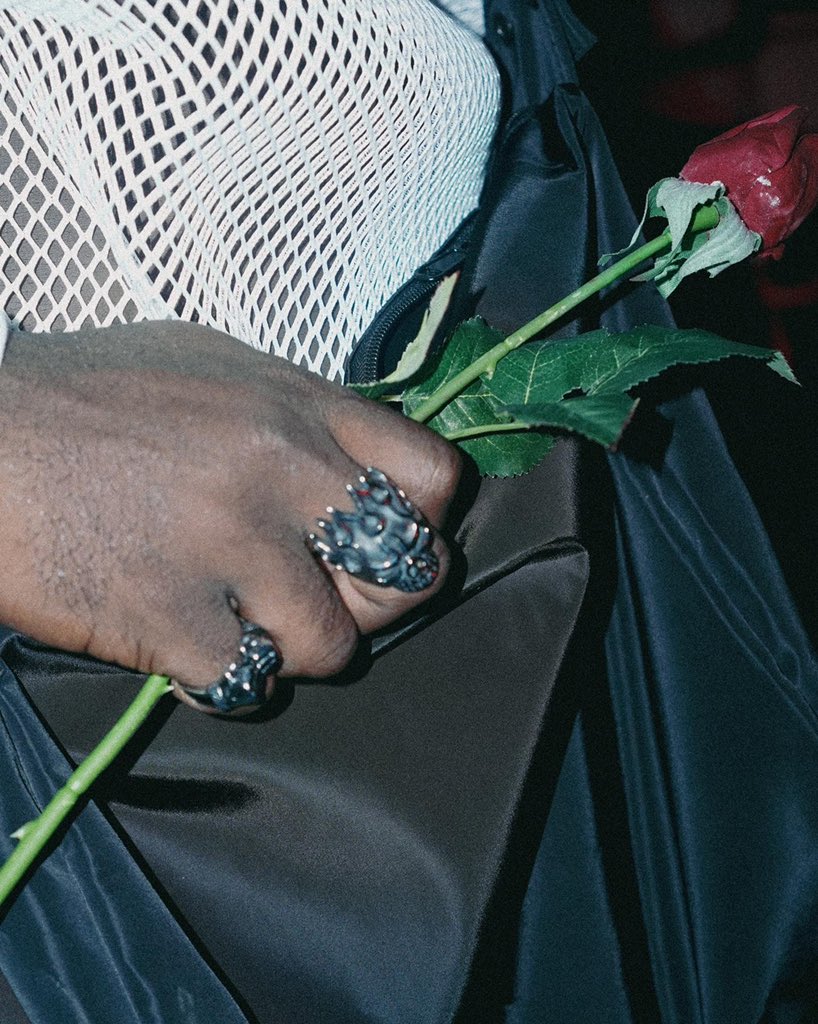 bryannonly's tweet photo. Stills 🌹
📸 : @swaythegrapher https://t.co/8bsvdLtji8