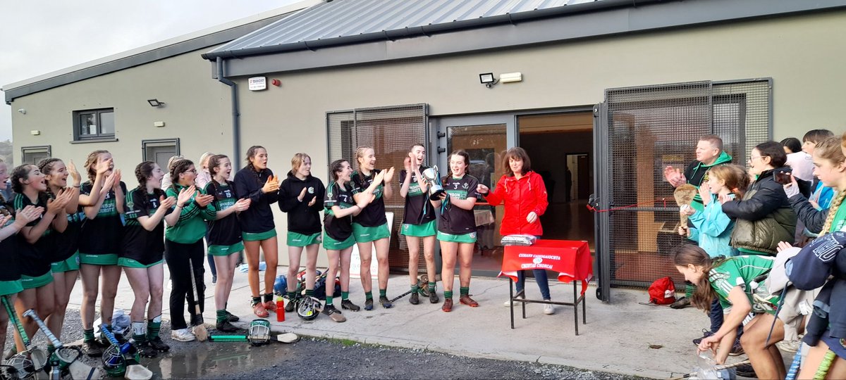 NemoRangersGAA's tweet photo. Massive congratulations to the u16 girls whom won their County Championship Camogie Cup final this afternoon against Aghada at Castle Road. Well done girls. Nemo abú!⚫️🟢 https://t.co/ooQ3RPagXV