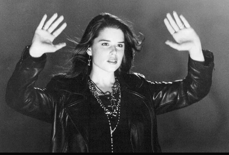 FilmFan1971's tweet photo. Some black and white publicity stills from The Craft, to commemorate @FWFilmFestival’s #BigScream screening. https://t.co/8XjK0ozNnS
