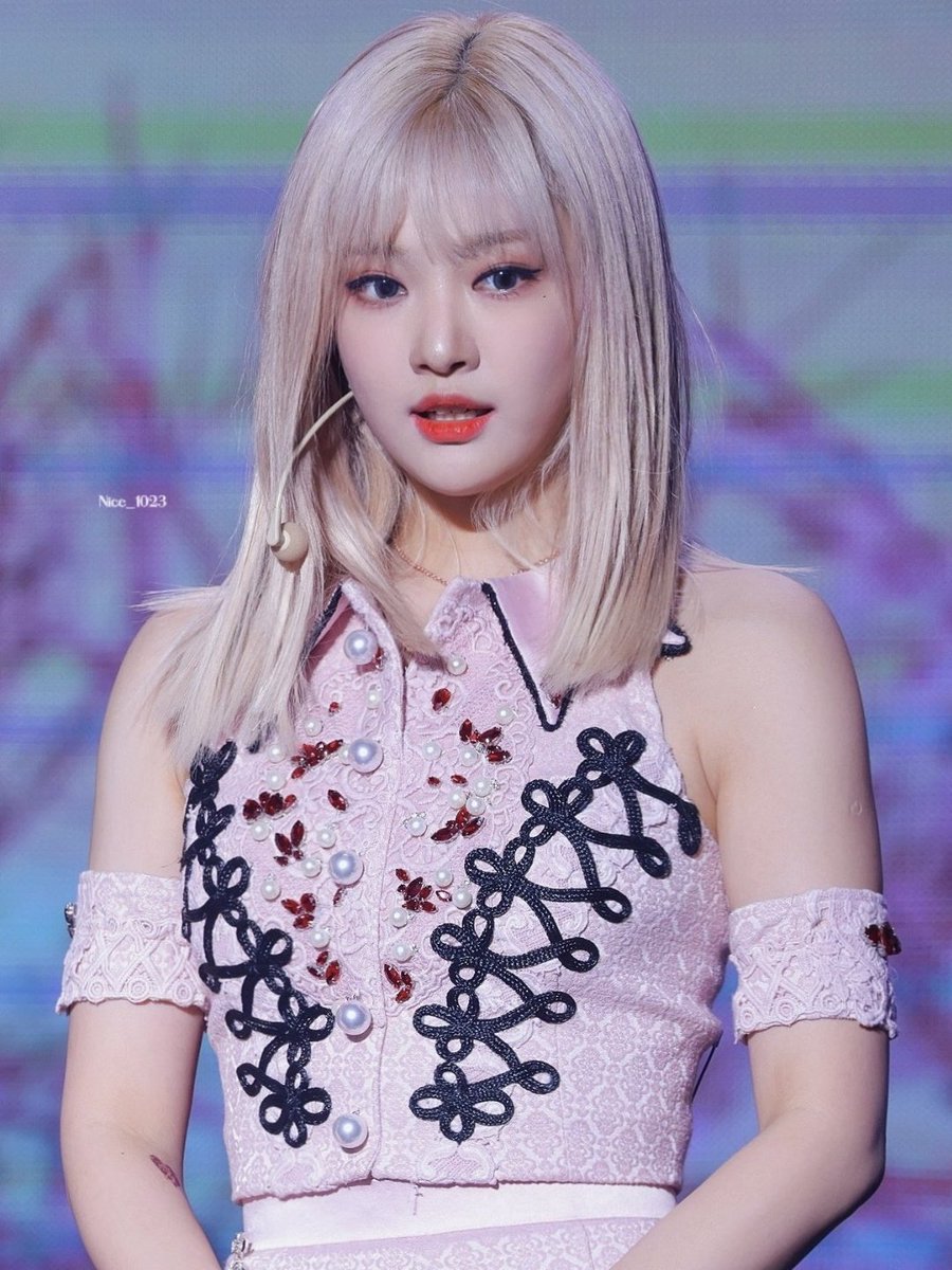 우리 애 얼굴이 이렇게 잘났어요 tweet media