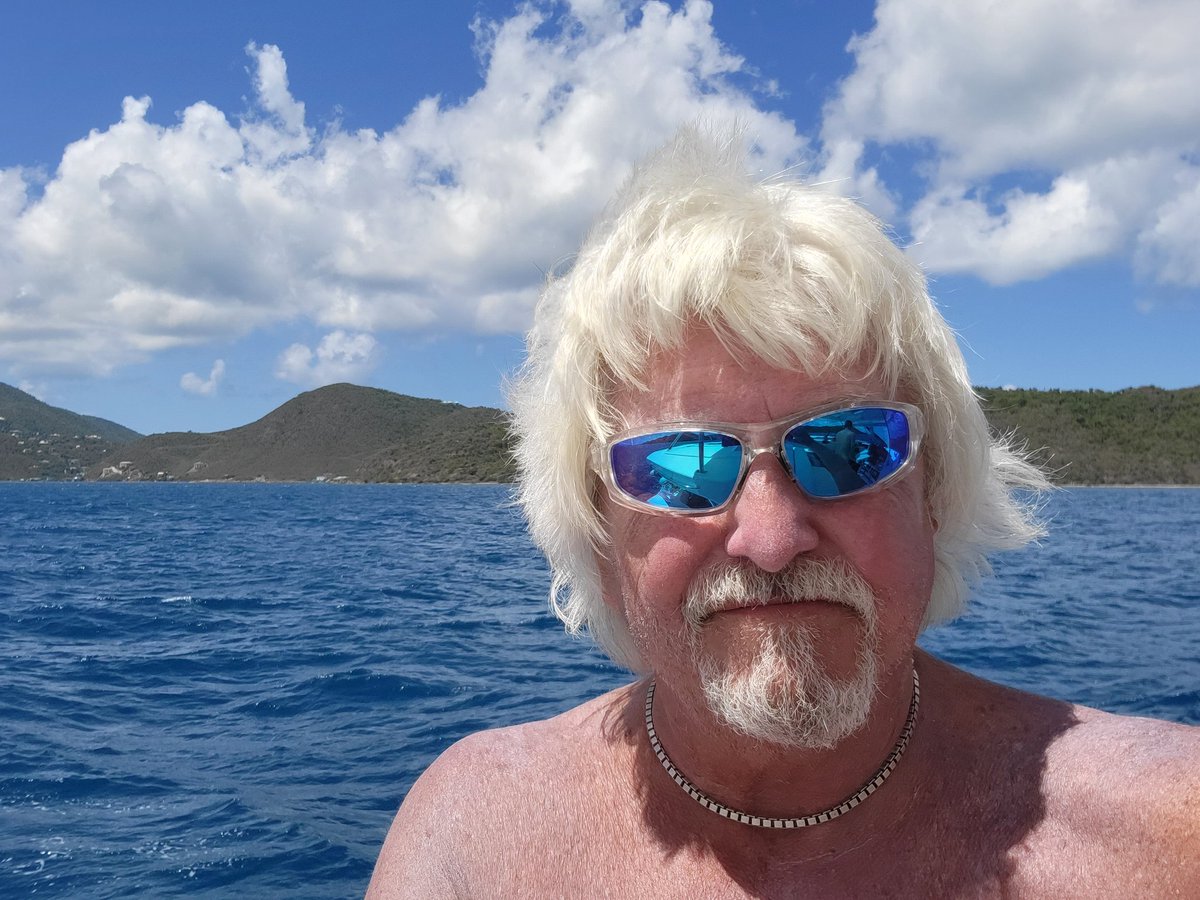 HeadHuntr01's tweet image. Come sailing with me