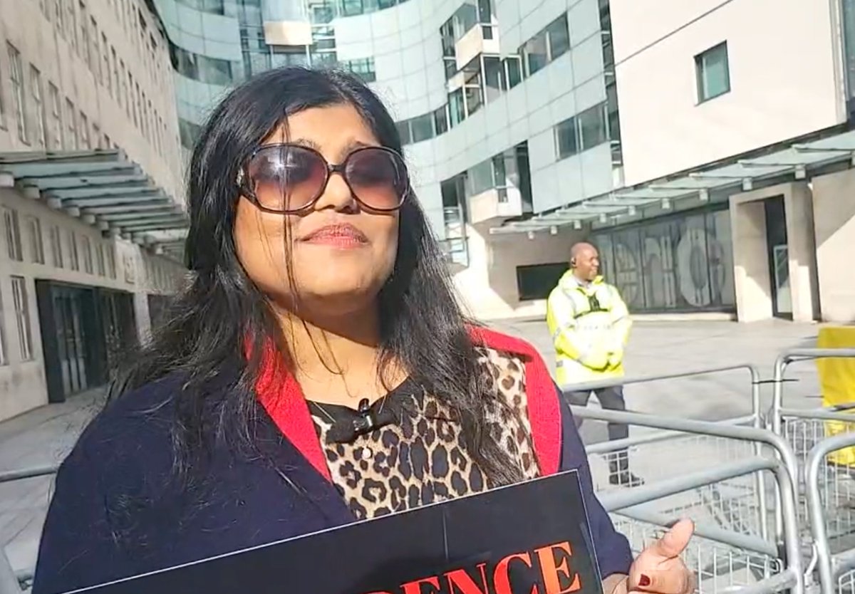 PoonamJoshi_'s tweet image. "We have more 24x7 news channels in India than all of Asia put together, we can do without the BBC". "Stop the Hinduphobia, stop the Indiphobia" "We can easily ask 10,000 Hindus to cancel the TV licence but we come from the land of Satyagrah"  #BBCProtest