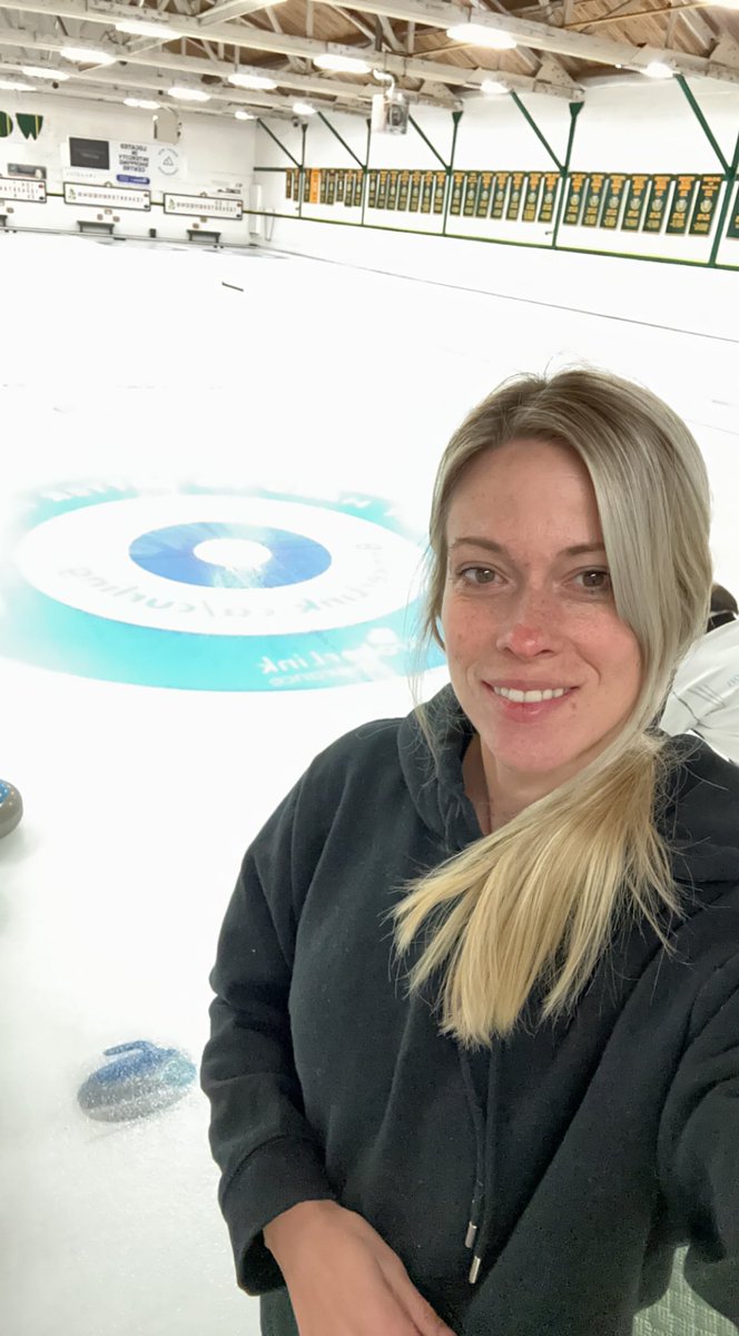 therealsmeagss's tweet photo. Marked my one month post partum with a return to the rink #imback #curling # https://t.co/aOU4av9dFD