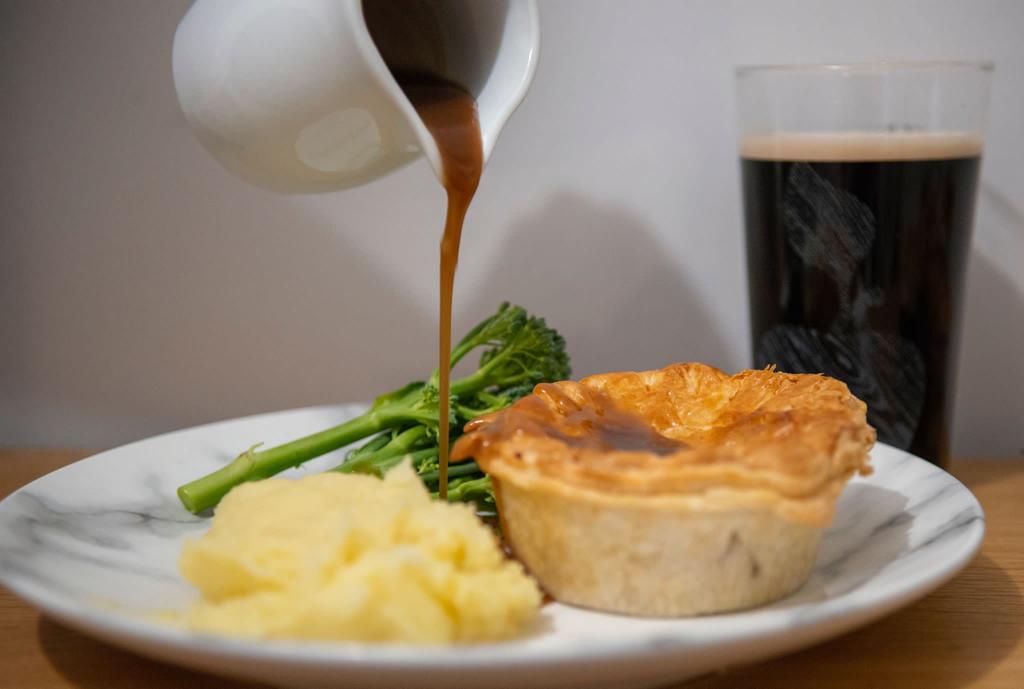 Hello Good Pie tweet media