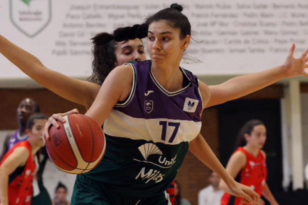 CompeticionFEB's tweet photo. ⛹️‍♀️ Previa #LF2: El Tirso Incentro @CD_Talent pone en juego su condición de invicto en Los Guindos

▶ En el Grupo B, la lucha por la primera plaza comienza a resolverse desde la pista del @CBGRUPBARNA

📝 Previa completa ⬇
https://t.co/Kp6uuAqZjo https://t.co/7KUBiv83iI