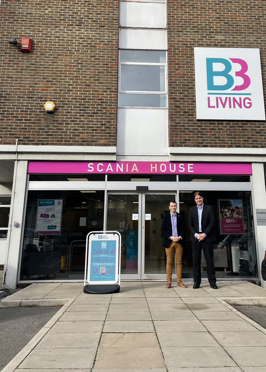 _lewiscocking's tweet photo. π
±οΈ3οΈβ£ This week I caught up with @B3Living Chief Executive to talk about all things housing within #Broxbourne. Some very exciting plans coming forward. π π‘@BroxbourneBC #localhomesforlocalpeople https://t.co/Qa3SQXLigs