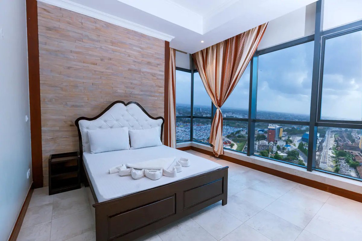 hadestays's tweet photo. Harbor view, Pool & Central at Zanzibar Ferry in Dar es Salaam, Tanzania will cost you US$89 a night. Hosts 7 guests.
Book here: https://t.co/FN2B4rS1EN
#HadeHotels #Africa #Travel #Vacation #Kenya #Zimbabwe https://t.co/m4yeqUaKlJ