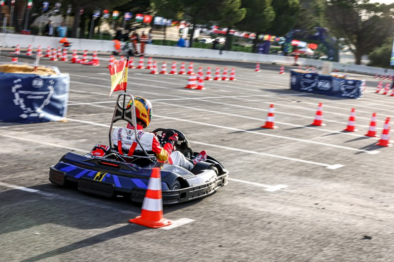 Nos llega esta foto de <a href="/AlvaritoKarting/">Alvarito_Karting</a> desde los FIA MOTORSPORT GAMES en Marsella (Francia) donde Álvaro Gutiérrez ha representado a España en la prueba de karting slalom. En unos días lo tendremos en el #GTpulpí compitiendo.