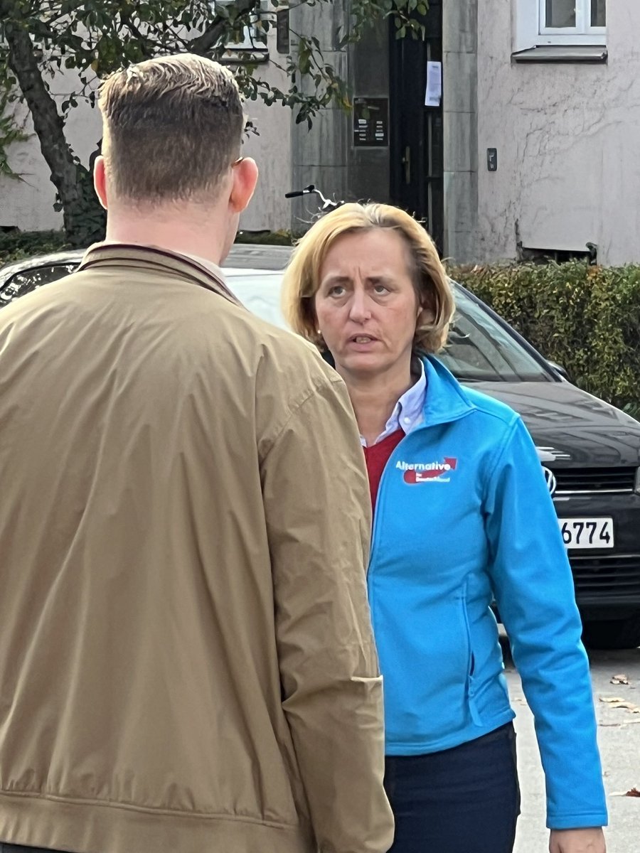 RalfEvolution's tweet image. Berlin bleibt No-Go-Area für Trixi. 
#b2910 #LebensortVielfalt #LGBTQ