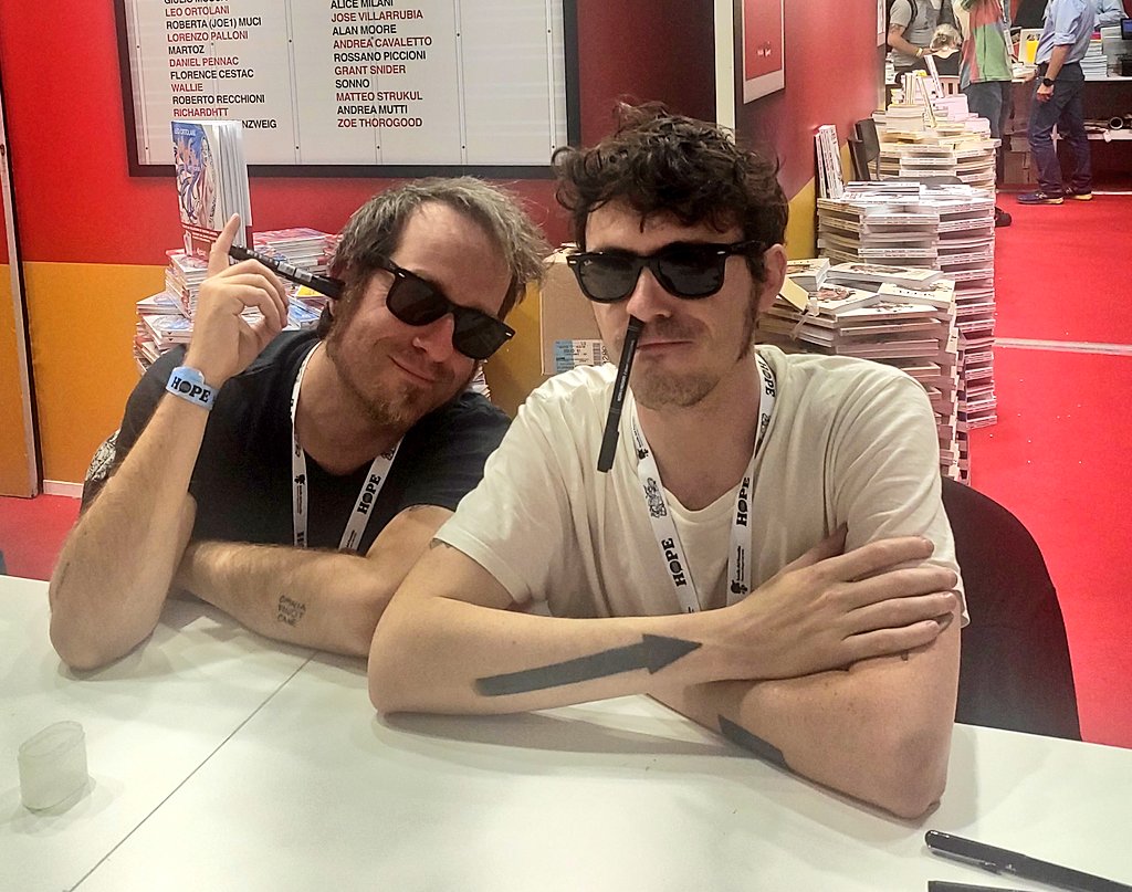 feltrinellied's tweet photo. La carica di #MarcoTaddei e #Spugna al nostro stand in piazza Napoleone @LuccaCandG #FeltrinelliComics #LuccaCG22 https://t.co/RPcs3UmP3S