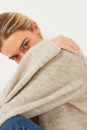 BritishWool's tweet photo. British wool on the high street

During #WoolMonth, @nextofficial have launched a 100% British wool jumper! 
Buy yours here ▶️ https://t.co/7Xio487MtX

#BritishWool #Wool #LookForTheShepherdsCrook #ChooseWool #WhyWoolMatters #SlowFashion #Fashion #HighStreet https://t.co/v6jLSKWC4i