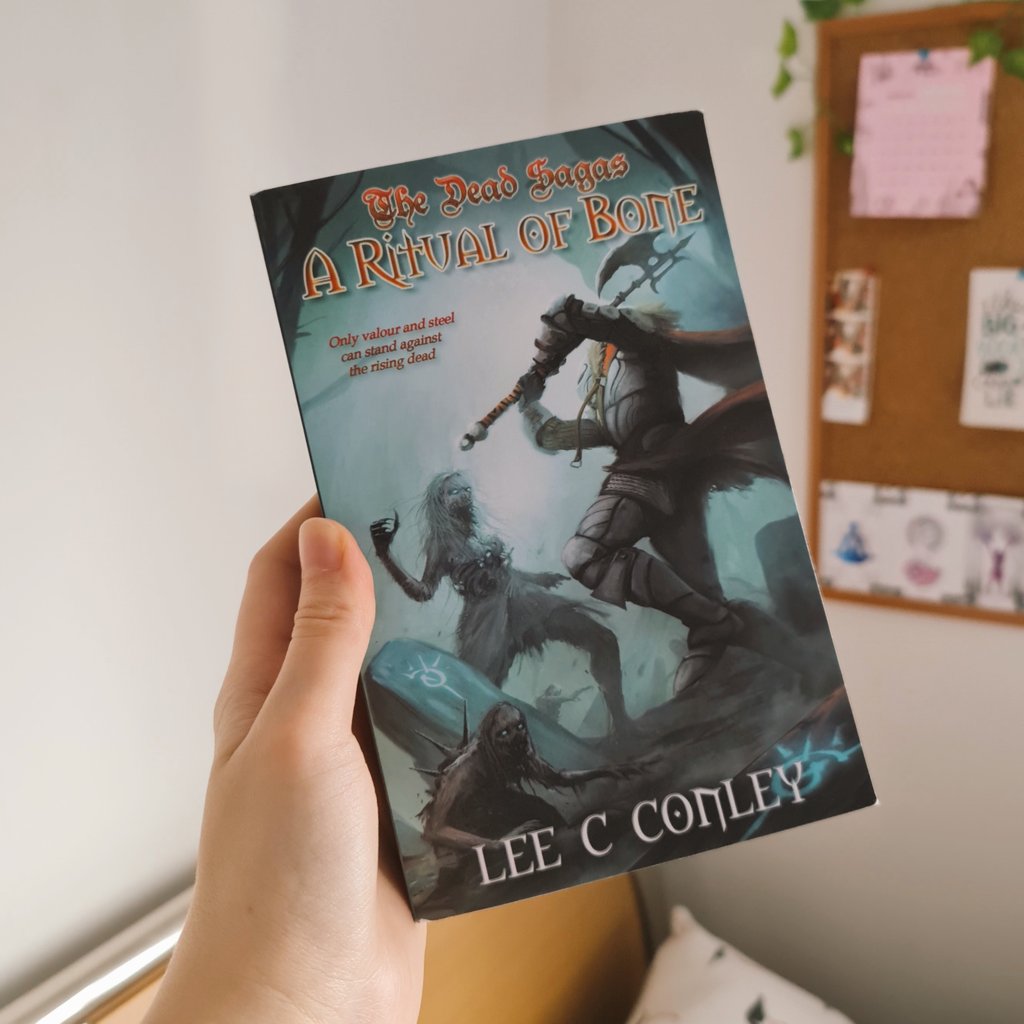 _WordsOfAPaige's tweet photo. Absolutely loved A Ritual of Bone by @LongswordLee, I must get to the sequel soon

Perfect for the spooky season and any zombie fans out there 🧟‍♂️ https://t.co/vXpXhrB1o4