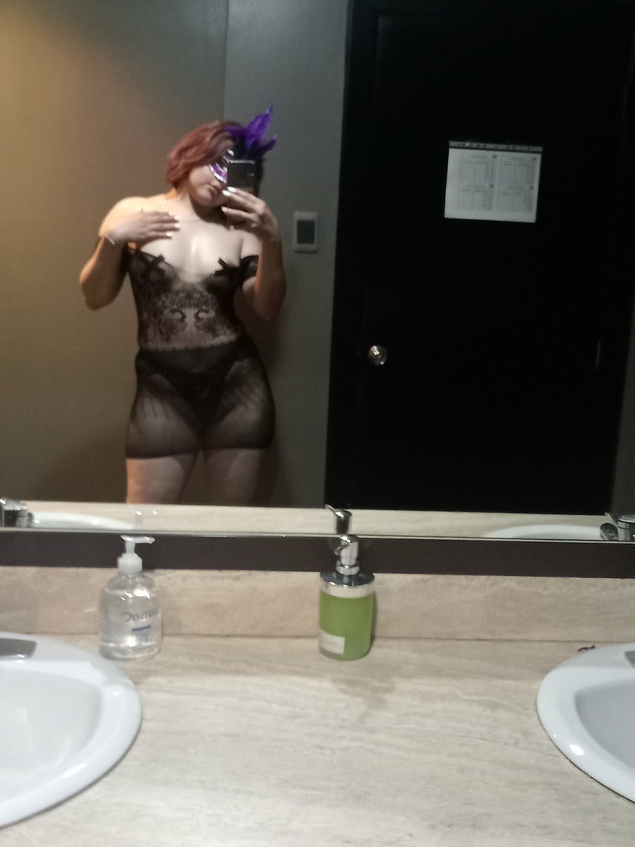 LydiaAustinPink's tweet photo. Adivinen en donde estuve anoche😈
@MrPinkRabbit 
#bdsmsubmissive #bimbim #mrpinkrabbit #modelowebcamvenezuela #modelwebcamcolombia #perú #camgirl #colombia #venezuela🇻🇪 #españa #ecuador #usa https://t.co/0ZwuoNv1Dp https://t.co/1WPP0LCPqP