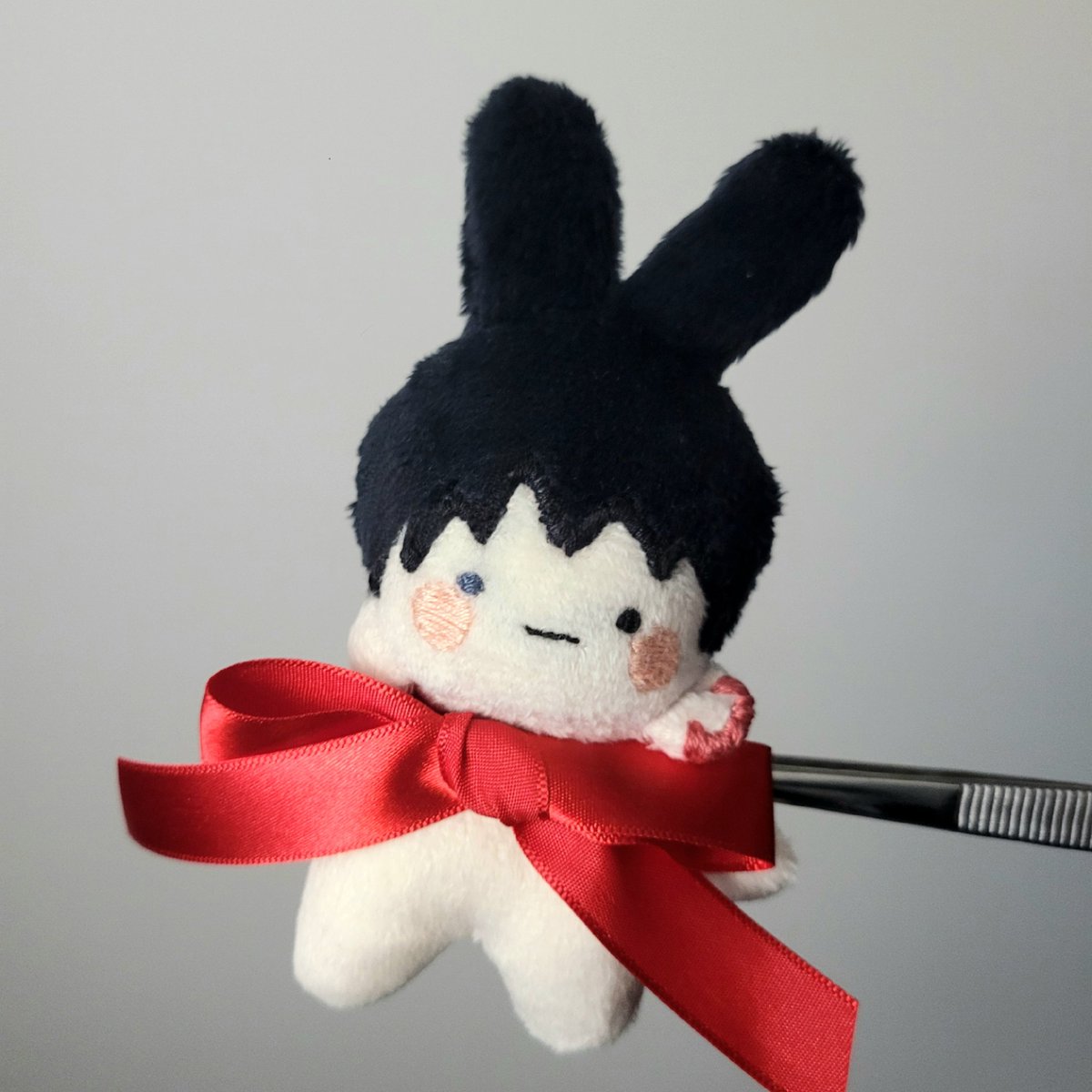 npius88's tweet photo. #rt #어바등 
알티해주신분중 한분에게 제가 만든 토끼무현쌤(10cm)을 보내드립니다!!
어바등 200화이상 소장인증합니다!
🌊🌊🌊 많관부~ 많관부~ https://t.co/WoIfzdBTEx